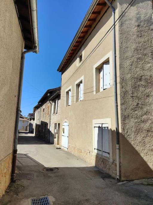 Charmant Meuble Dans Un Joli Village Circulaire Alixan Esterno foto